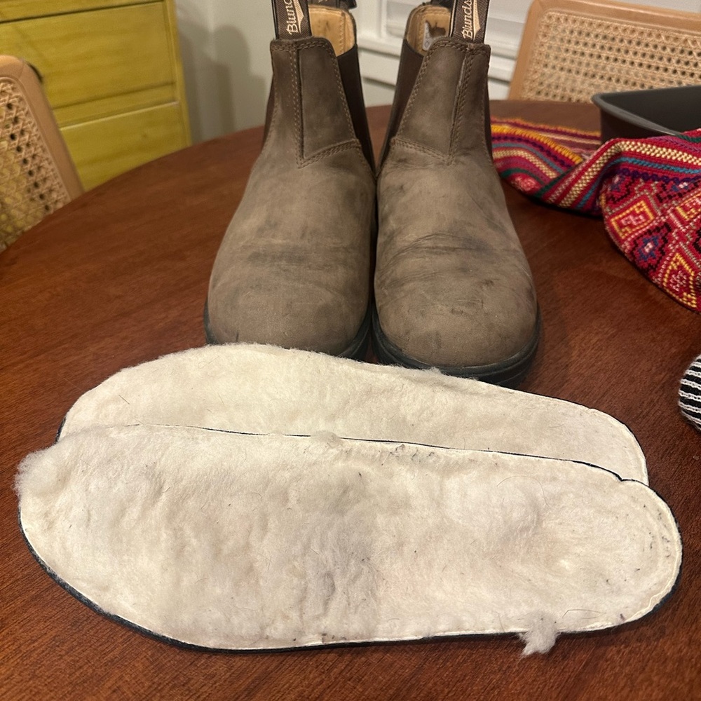 Blundstone Brown Leather Boots with Cream Insoles